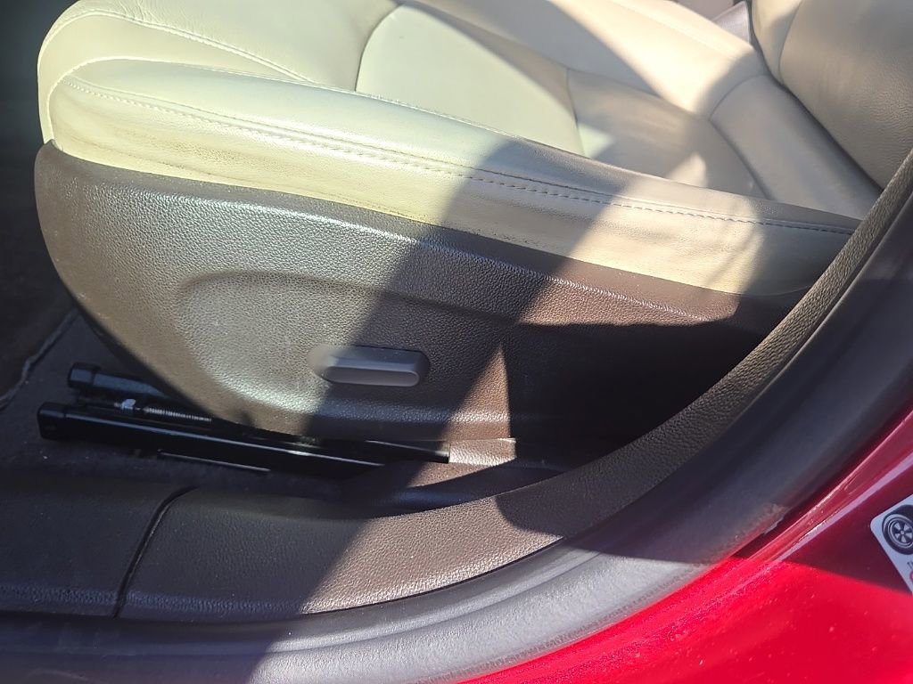 Used 2012 Chevrolet Cruze LT FWD image 10