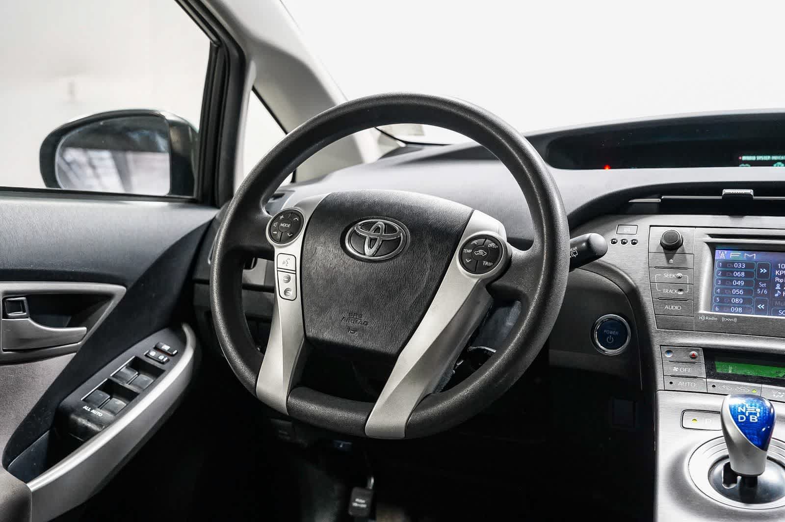 Used 2014 Toyota Prius Three FWD image 15