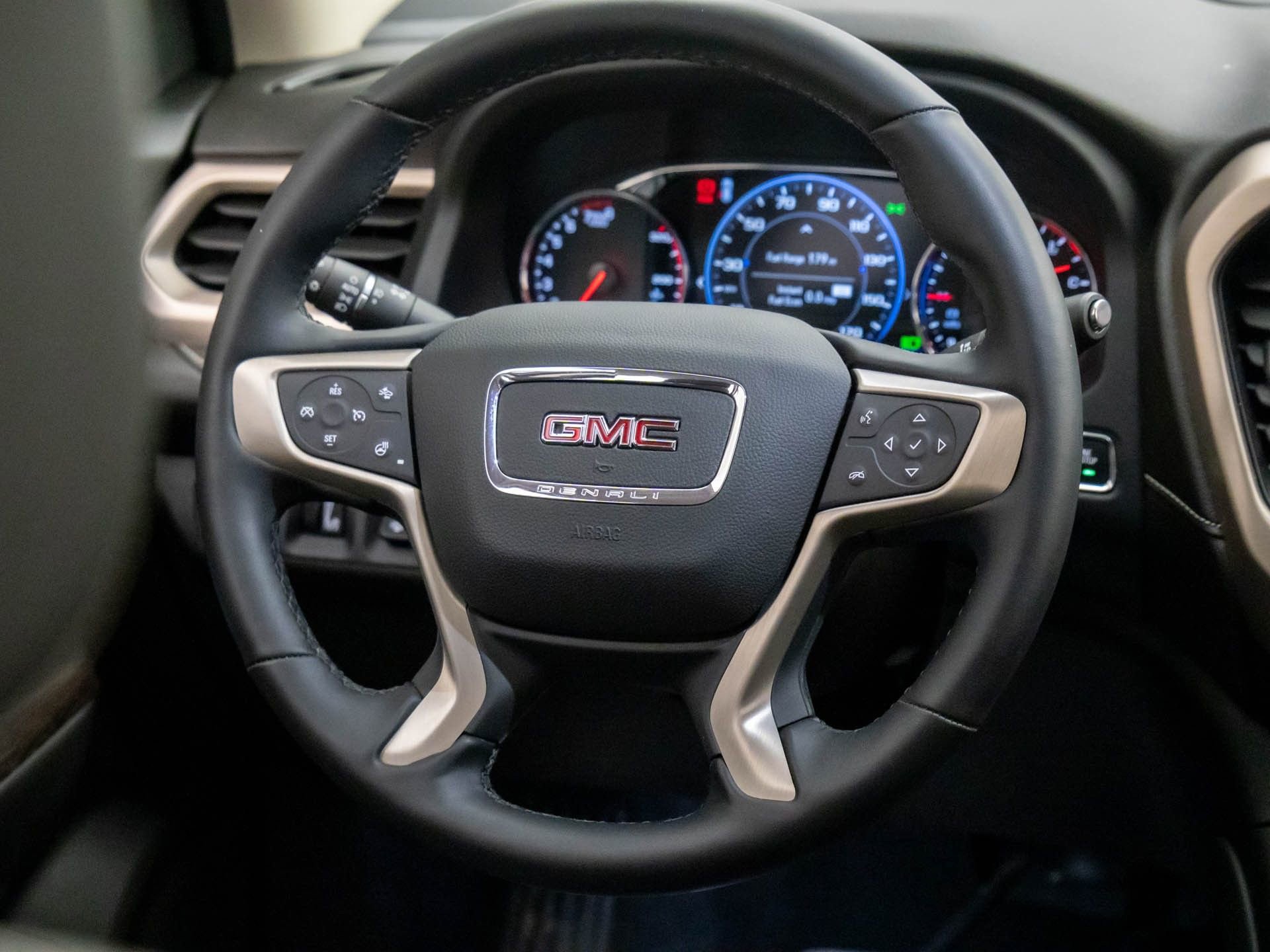 Used 2023 GMC Acadia Denali w/ Black Diamond Edition image 13