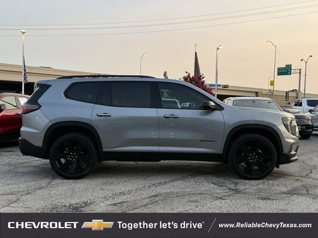 Used 2024 GMC Acadia Elevation w/ Black Edition FWD image 5