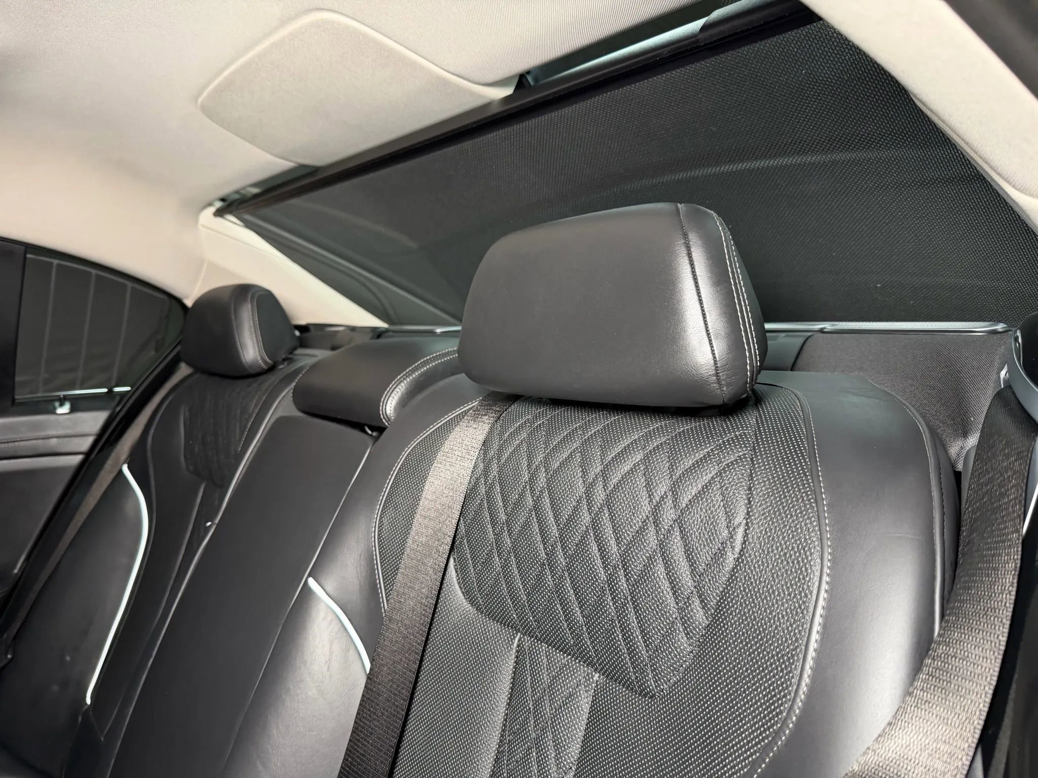 Used 2017 BMW 750i xDrive image 24