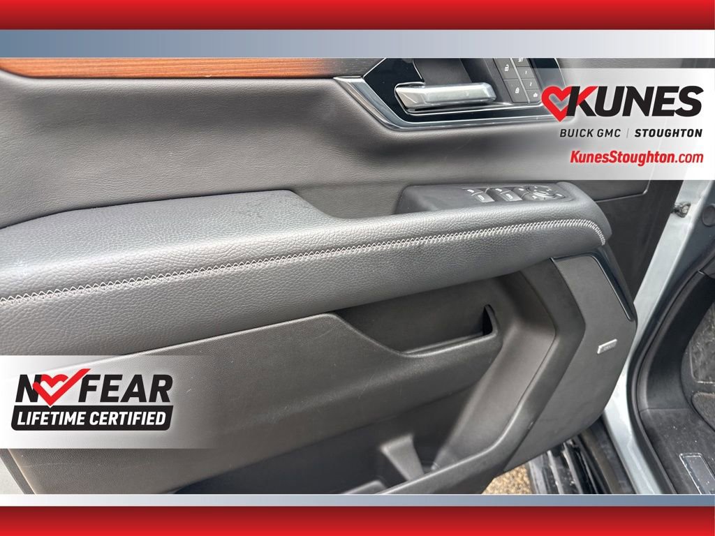 Used 2025 GMC Yukon Denali image 19