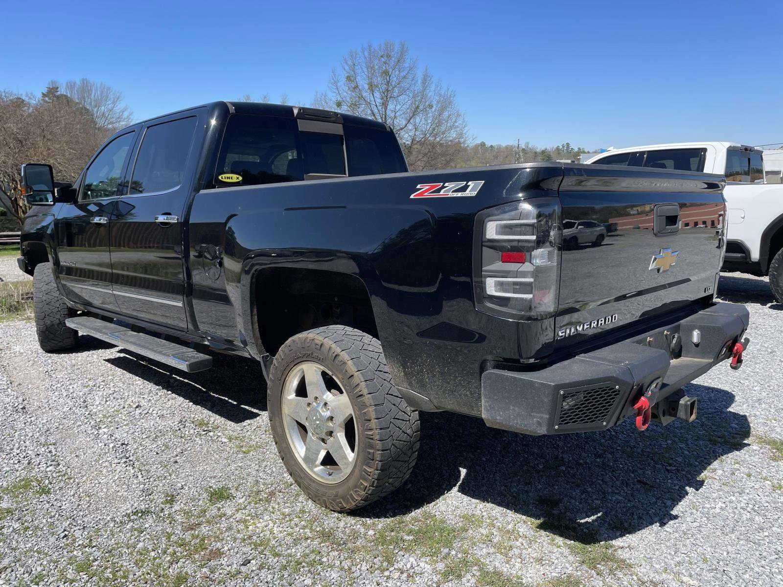 Used 2015 Chevrolet Silverado 2500 LTZ image 3