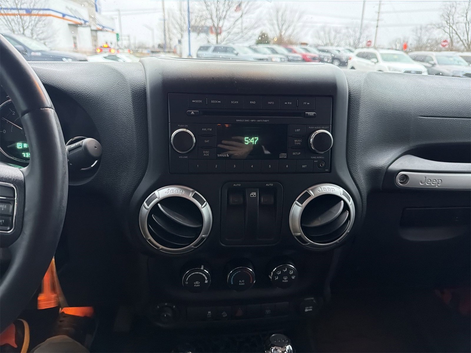 Used 2015 Jeep Wrangler Sahara image 11