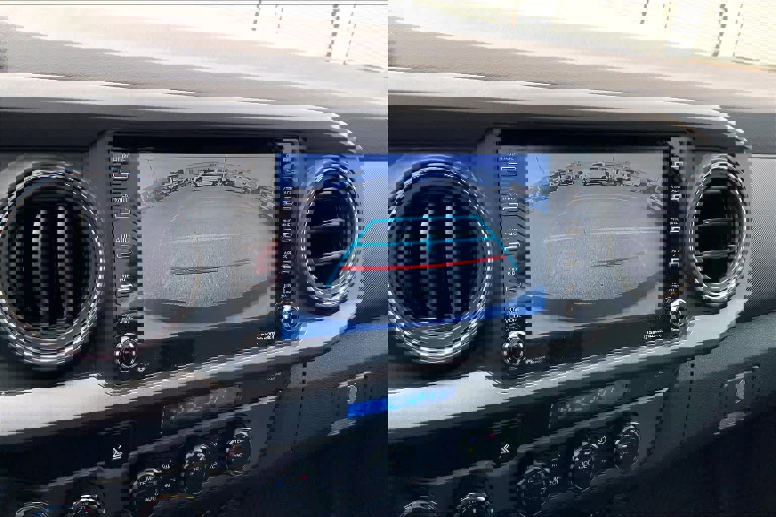 Used 2023 Toyota Tacoma TRD Sport w/ Technology Package image 27