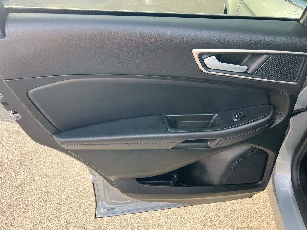 Used 2024 Ford Edge SEL w/ Convenience Package image 19