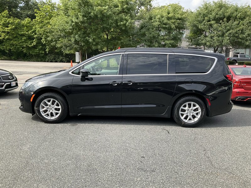 Used 2020 Chrysler Voyager Lxi FWD image 8