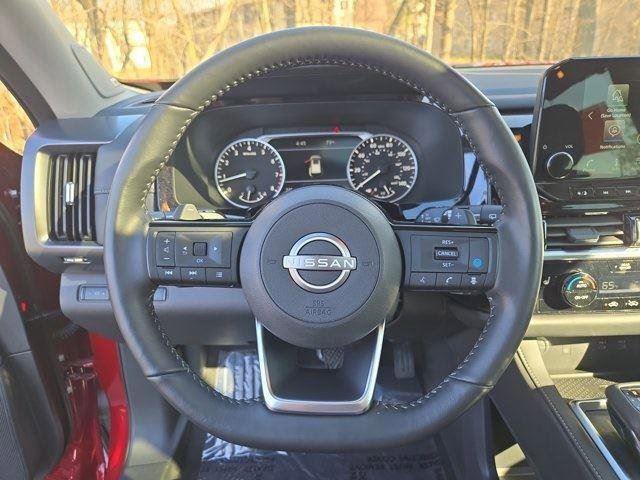 Certified 2025 Nissan Pathfinder SL w/ SL Premium Package image 17