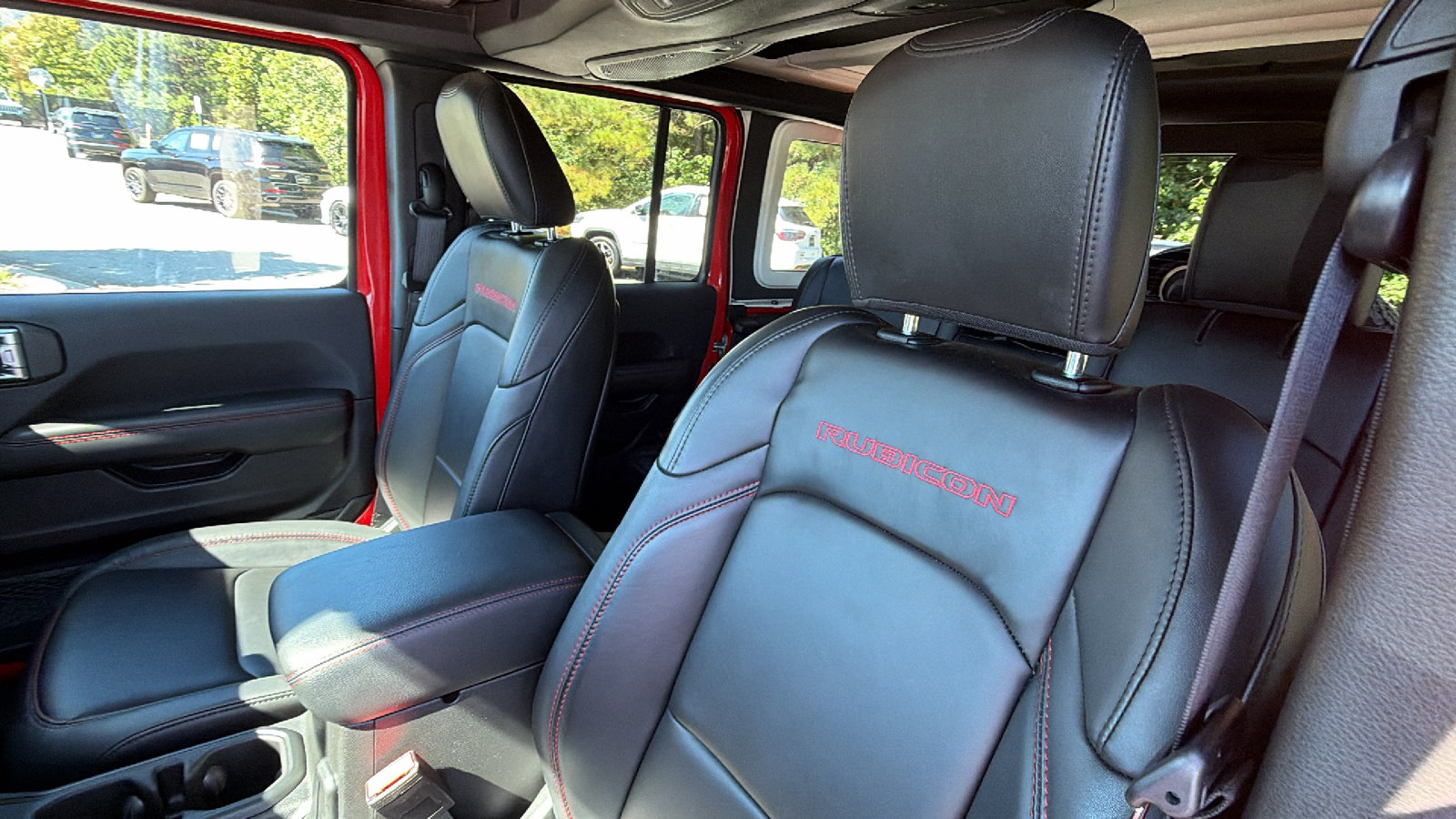 Used 2026 Jeep Wrangler Unlimited Rubicon AWD/4WD image 17