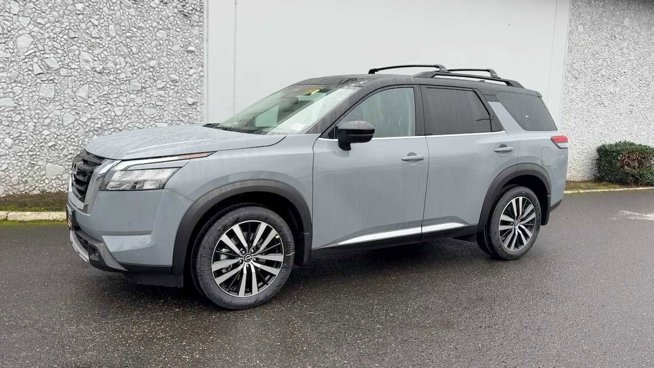 New 2025 Nissan Pathfinder Platinum w/ Cargo Package image 2