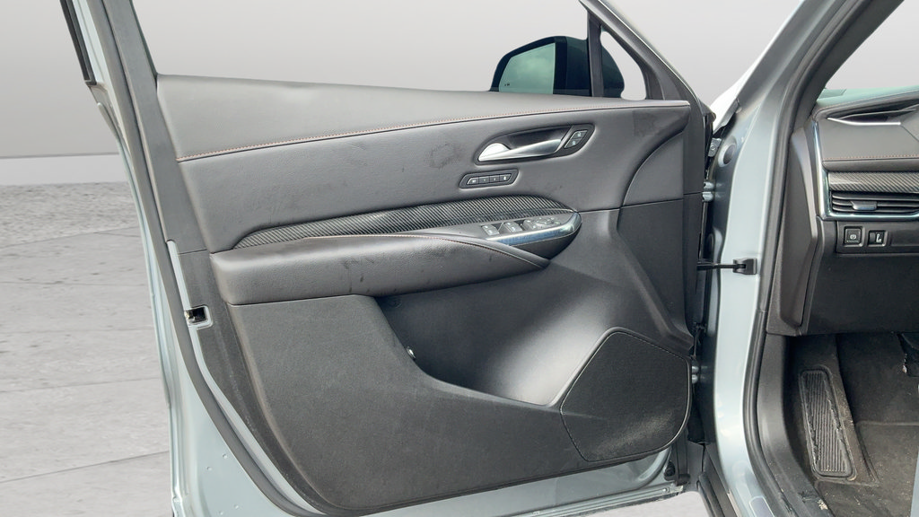 Used 2023 Cadillac XT4 Sport FWD image 18
