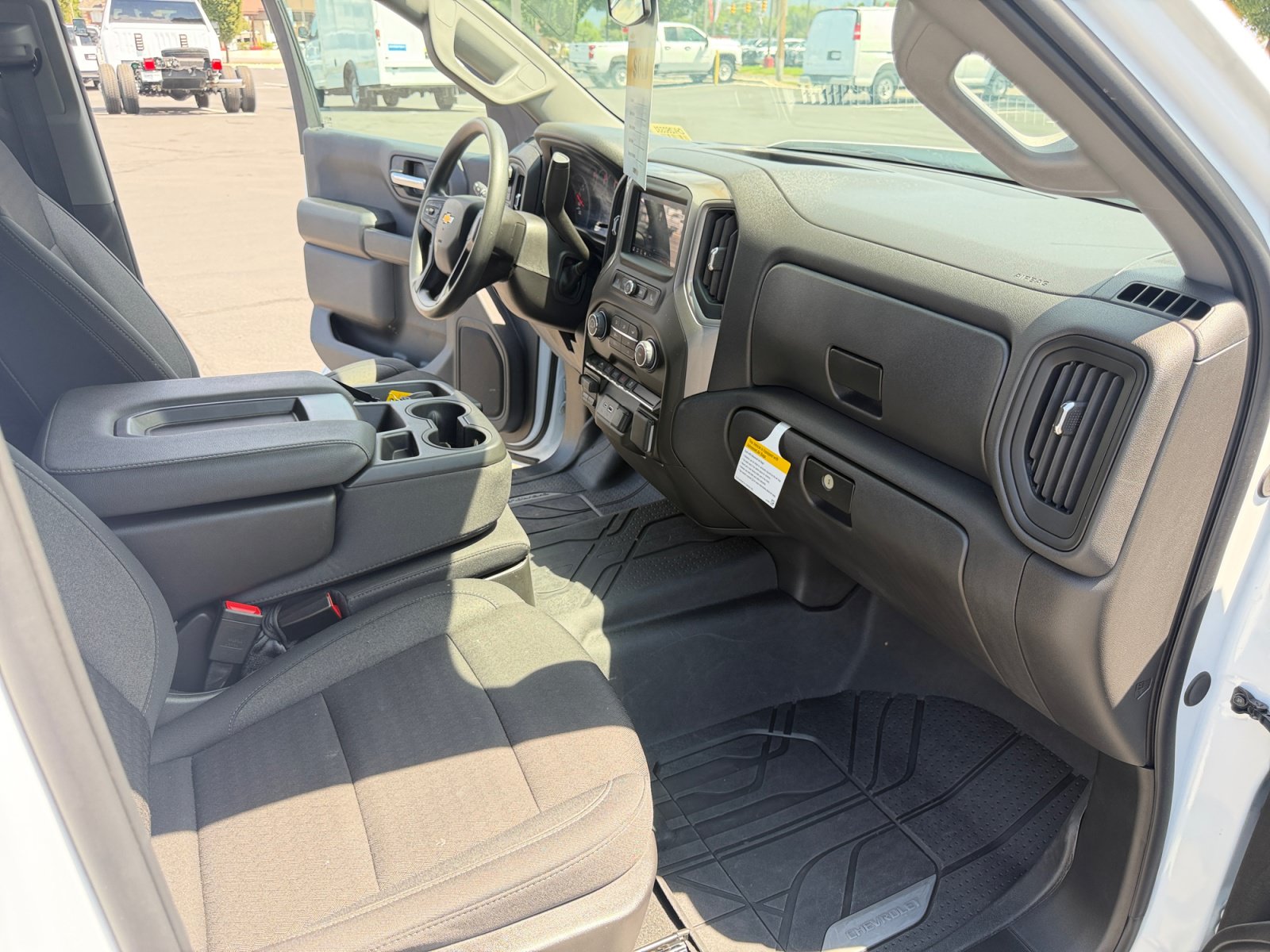 New 2026 Chevrolet Silverado 1500 Custom AWD/4WD image 28