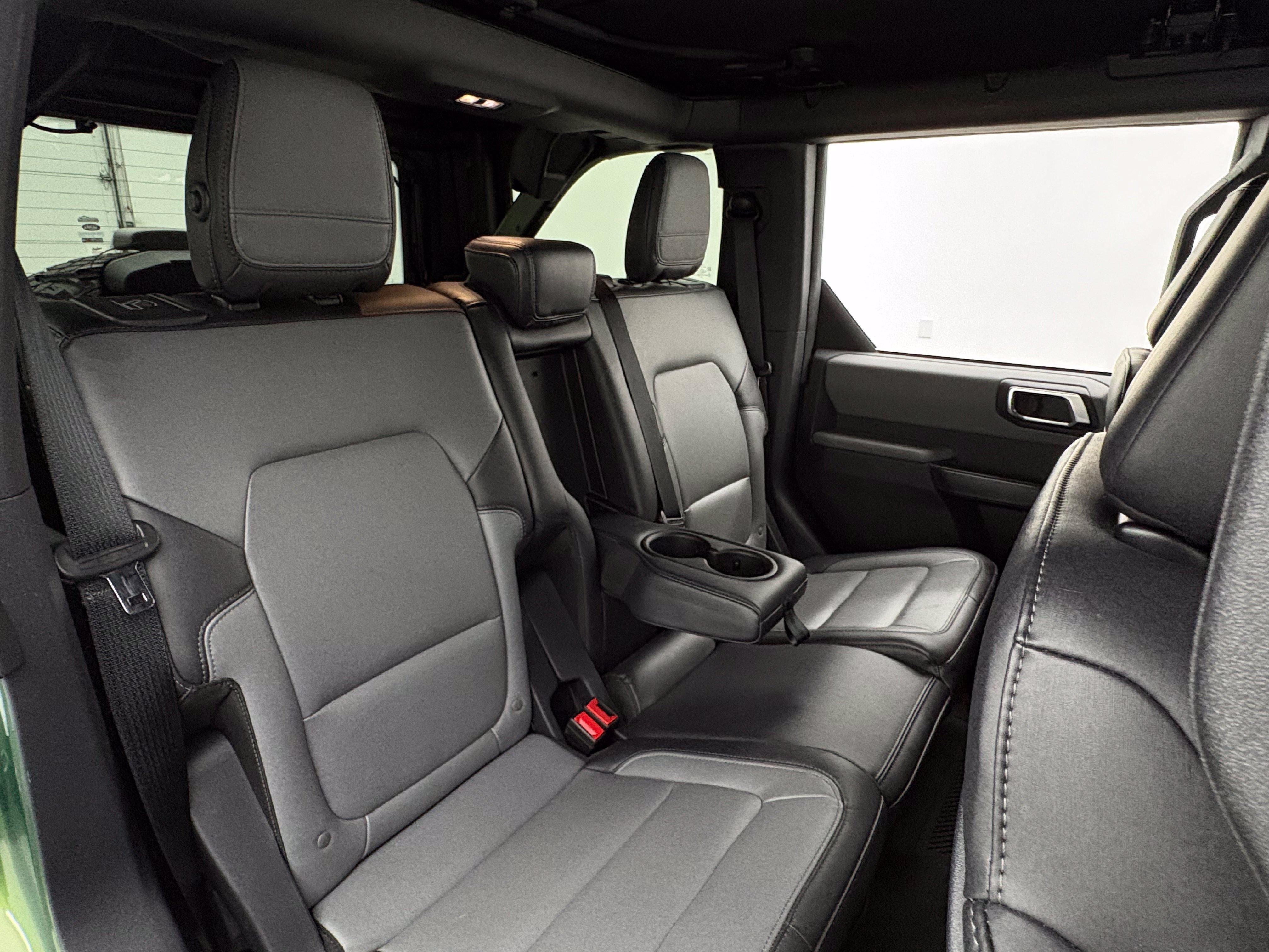 Used 2024 Ford Bronco Everglades AWD/4WD image 44