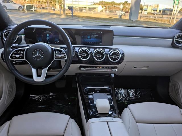 Used 2019 Mercedes-Benz A 220 image 11