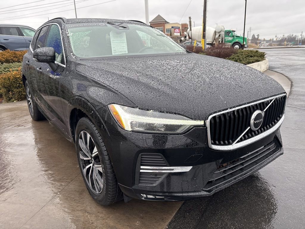 Certified 2023 Volvo XC60 B5 Core w/ Climate Package AWD/4WD image 4