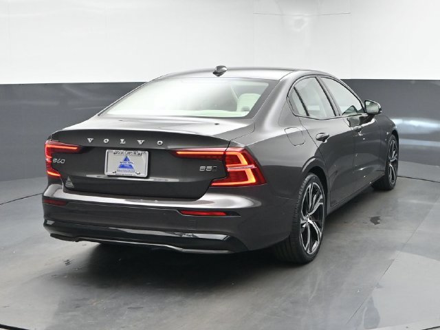 Used 2024 Volvo S60 B5 Plus w/ Climate Package AWD/4WD image 8