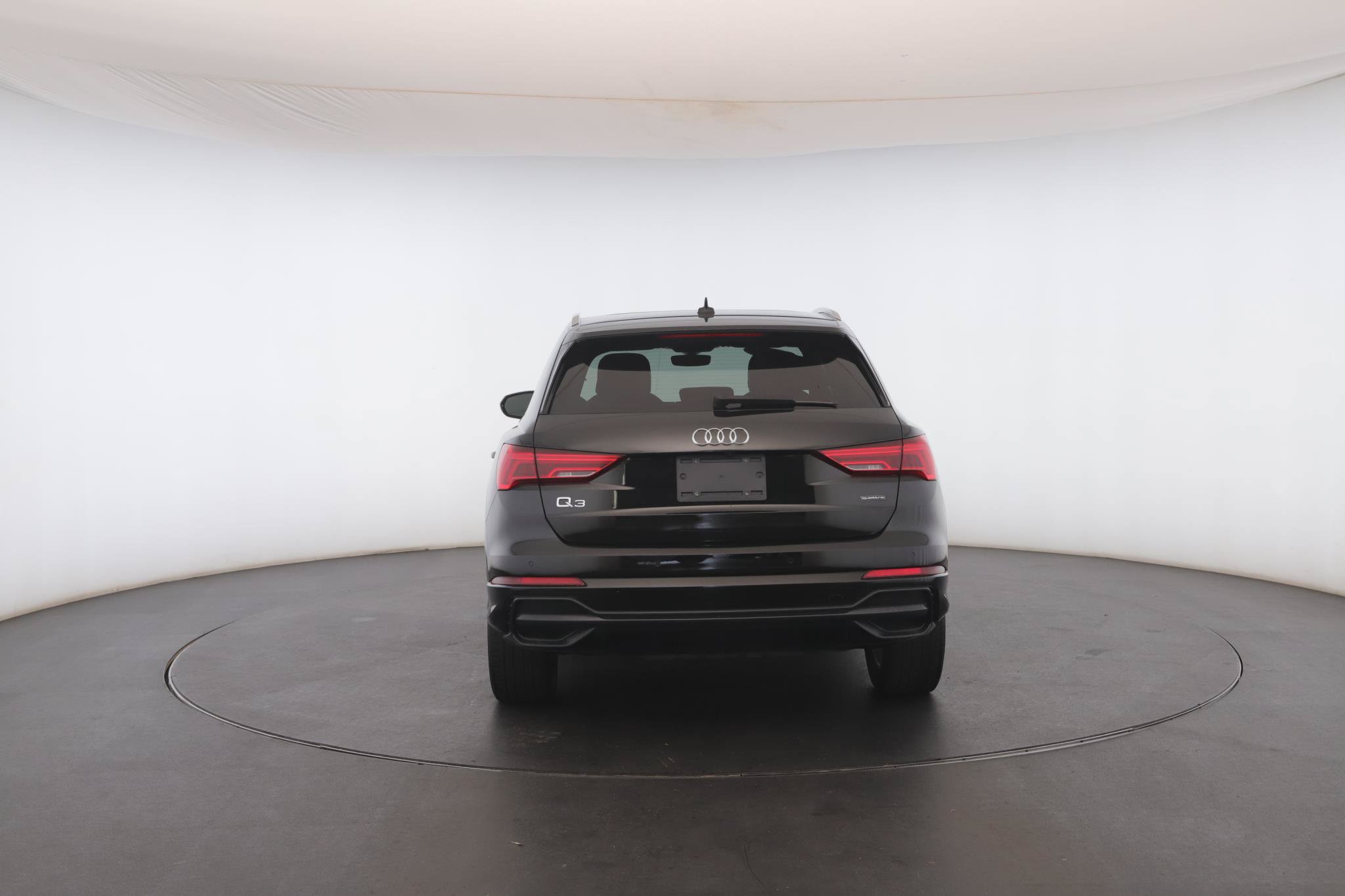 Used 2022 Audi Q3 2.0T Premium Plus w/ Premium Plus Package AWD/4WD image 21