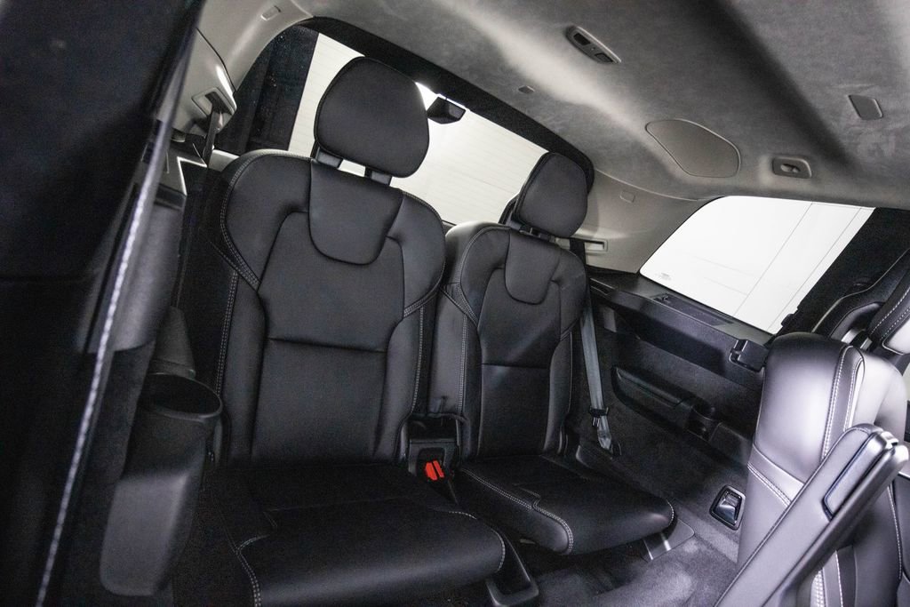 Used 2026 Volvo XC90 B6 Ultra w/ Lounge Package image 14