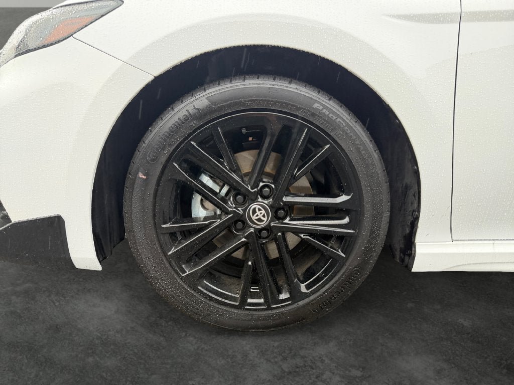 Used 2026 Toyota Camry SE FWD image 4