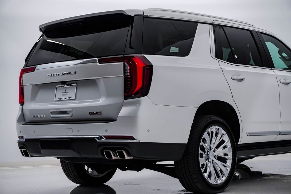Used 2025 GMC Yukon Denali w/ Sun & Power Step Package image 12