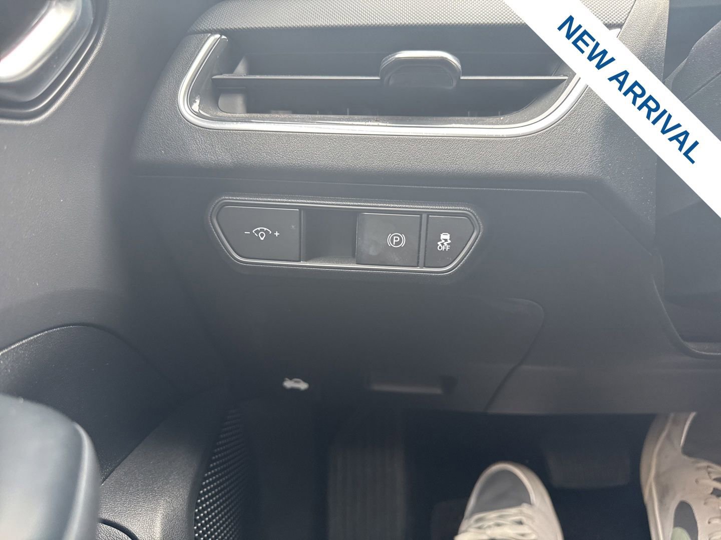 Used 2025 Kia K4 EX image 19