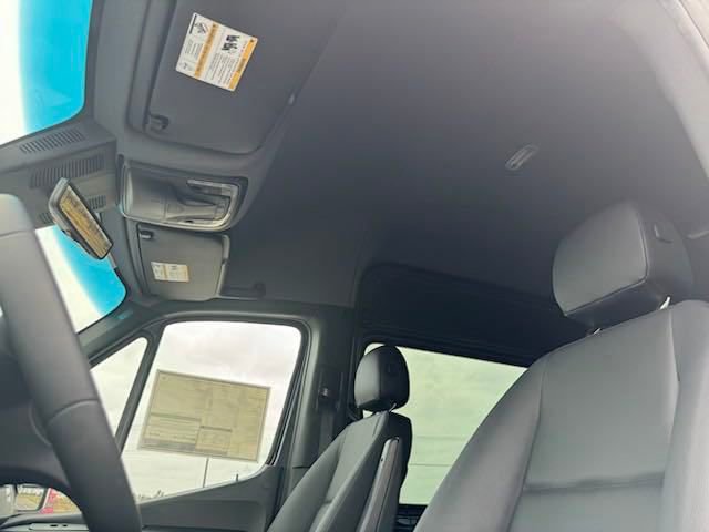 New 2024 Mercedes-Benz Sprinter 144 Cargo image 5