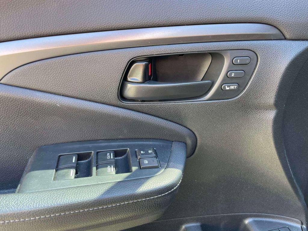 Certified 2023 Honda Passport EX-L image 16