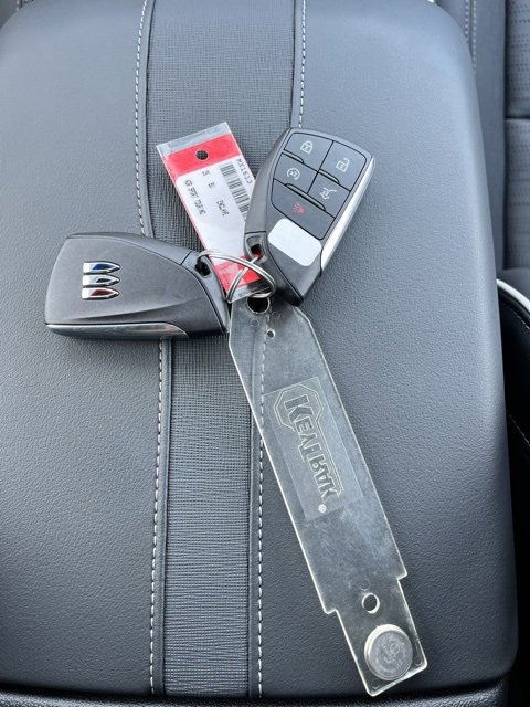 Used 2025 Buick Enclave Sport Touring w/ Power Package image 27