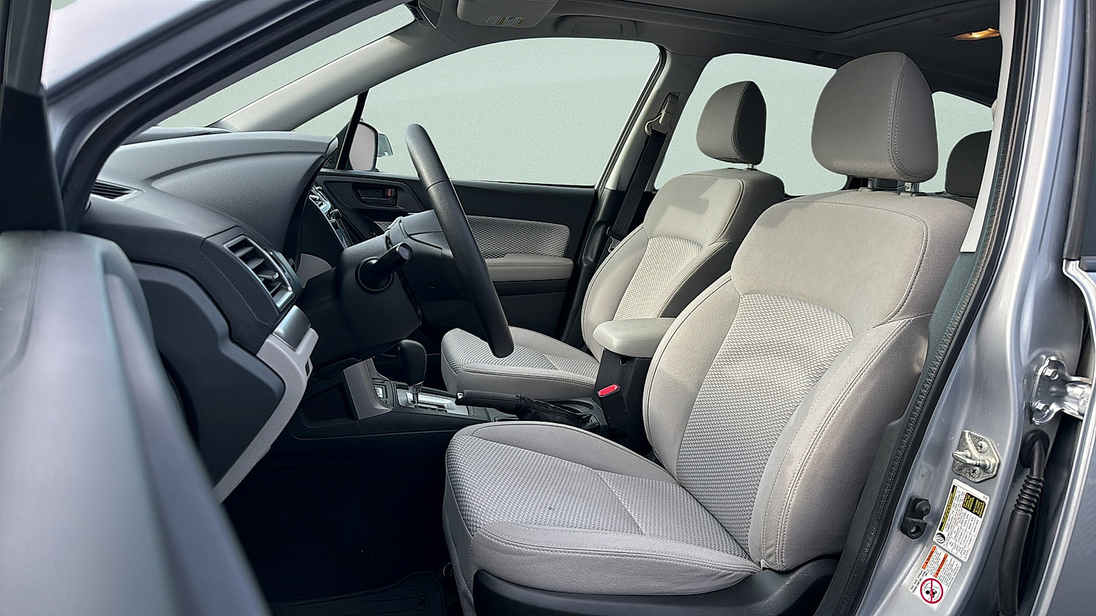 Used 2017 Subaru Forester 2.5i Premium w/ Popular Package #2A AWD/4WD image 27