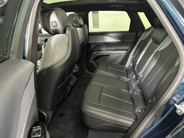 Used 2024 Cadillac Lyriq Tech image 25