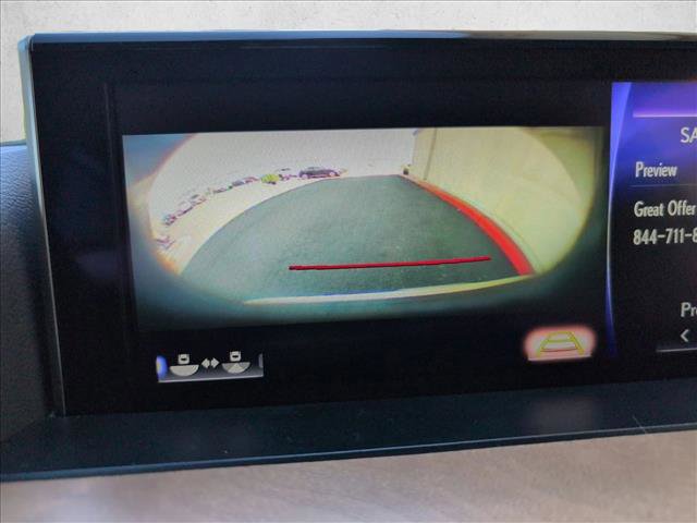 Used 2021 Lexus LX 570 4WD w/ Luxury Package image 14