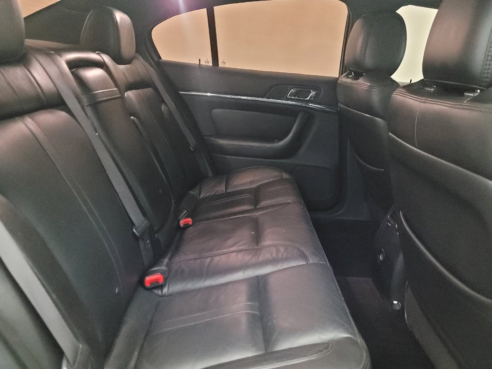 Used 2014 Lincoln MKS FWD image 19