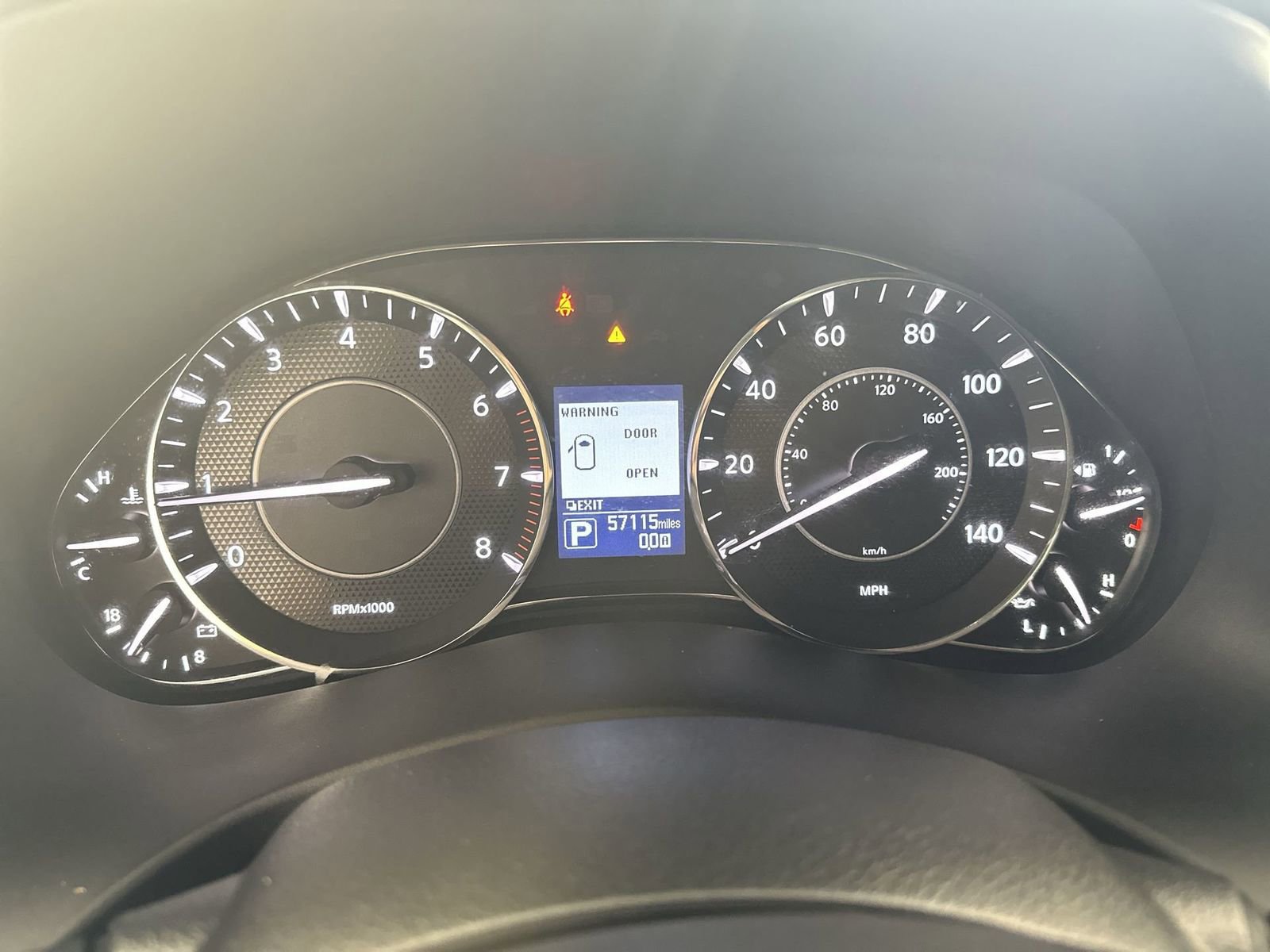 Used 2020 Nissan Armada Platinum w/ Captain's Chairs Package image 15