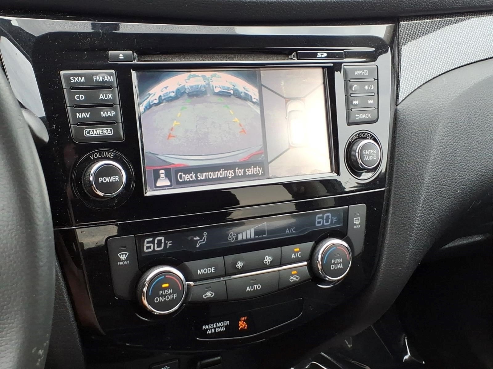 Used 2014 Nissan Rogue SL AWD/4WD image 18