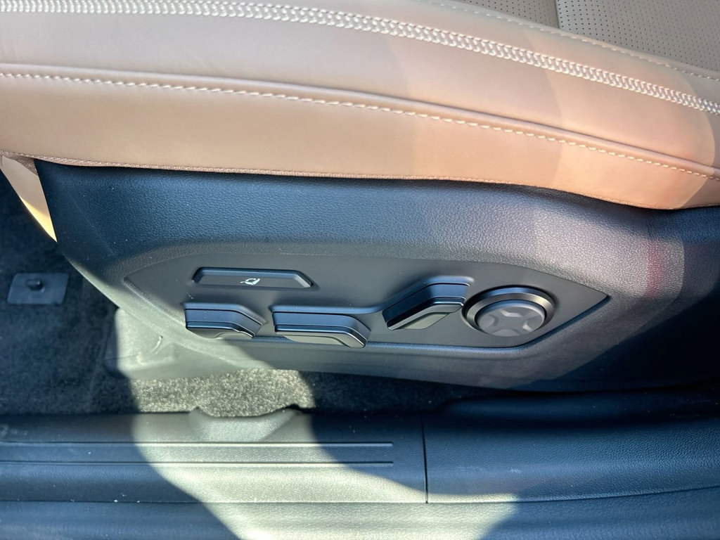 New 2026 Hyundai Santa Fe Calligraphy FWD image 12