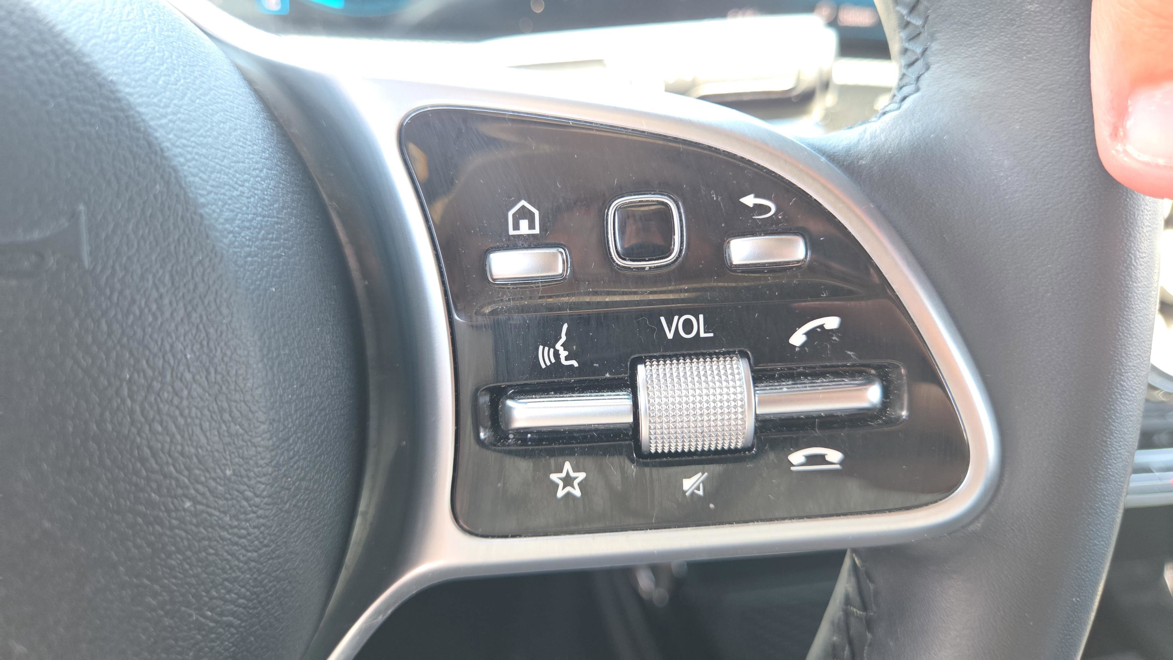 Used 2021 Mercedes-Benz CLA 250 image 24