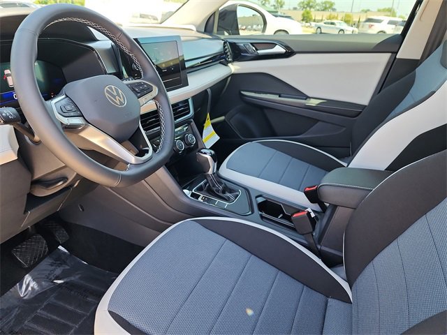 New 2025 Volkswagen Taos S image 10