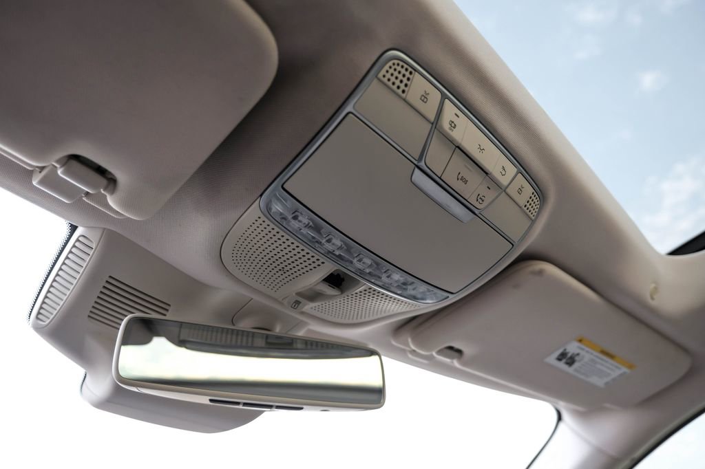 Used 2019 Mercedes-Benz S 560 4MATIC Sedan image 22