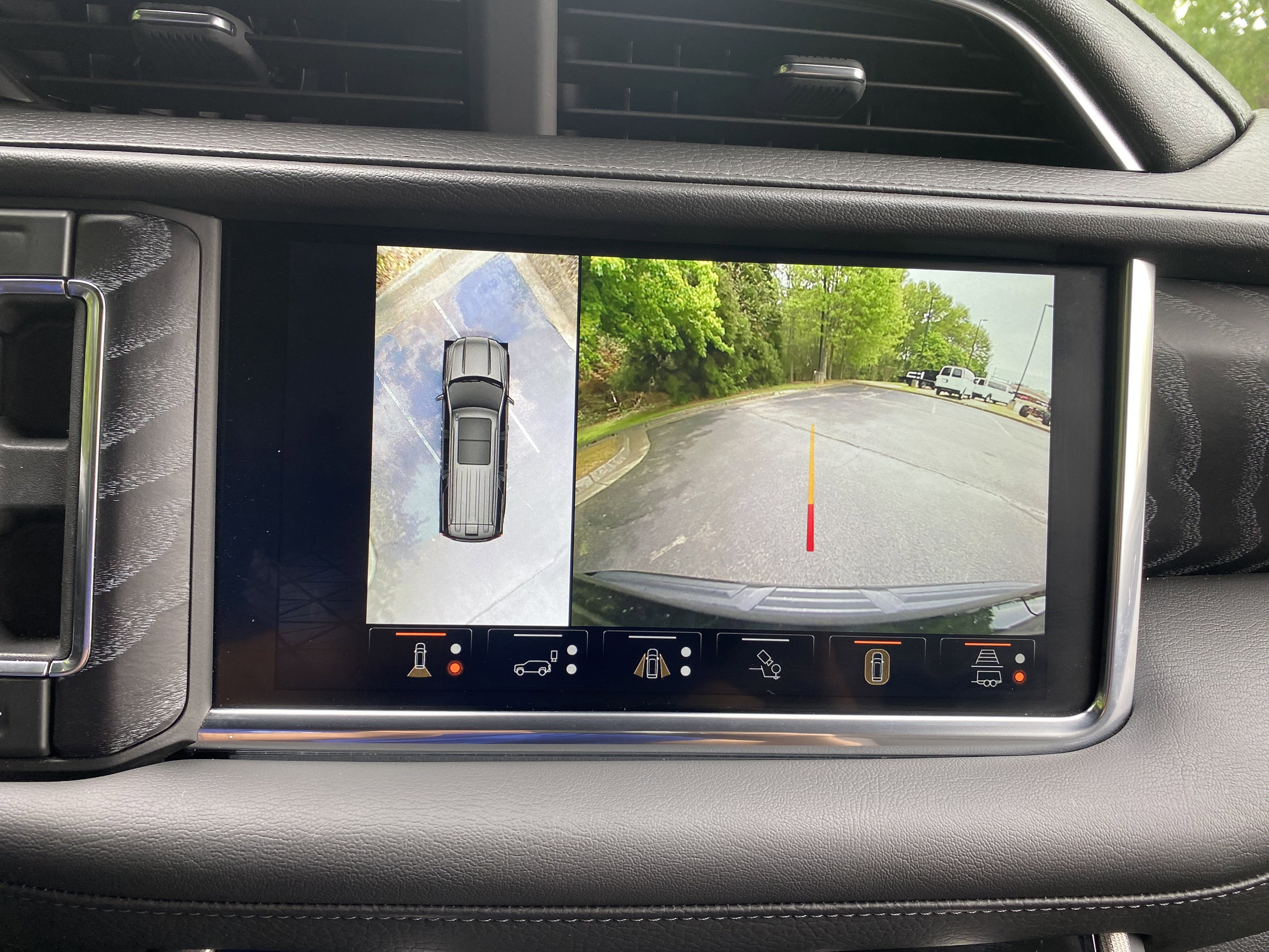 Used 2023 GMC Yukon Denali w/ Denali Reserve Package image 28