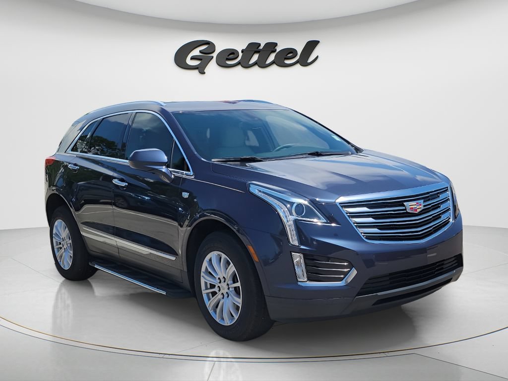 Used 2018 Cadillac XT5 FWD image 3