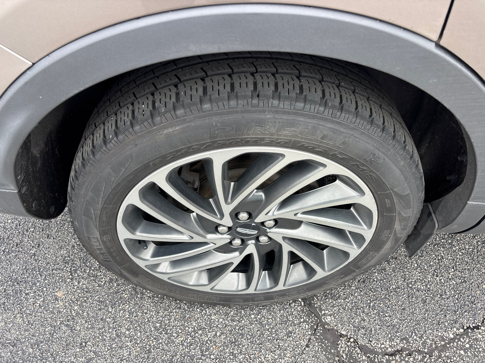 Used 2019 Lincoln Nautilus Reserve AWD/4WD image 10