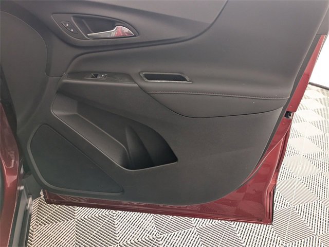 Used 2022 Chevrolet Equinox RS image 32