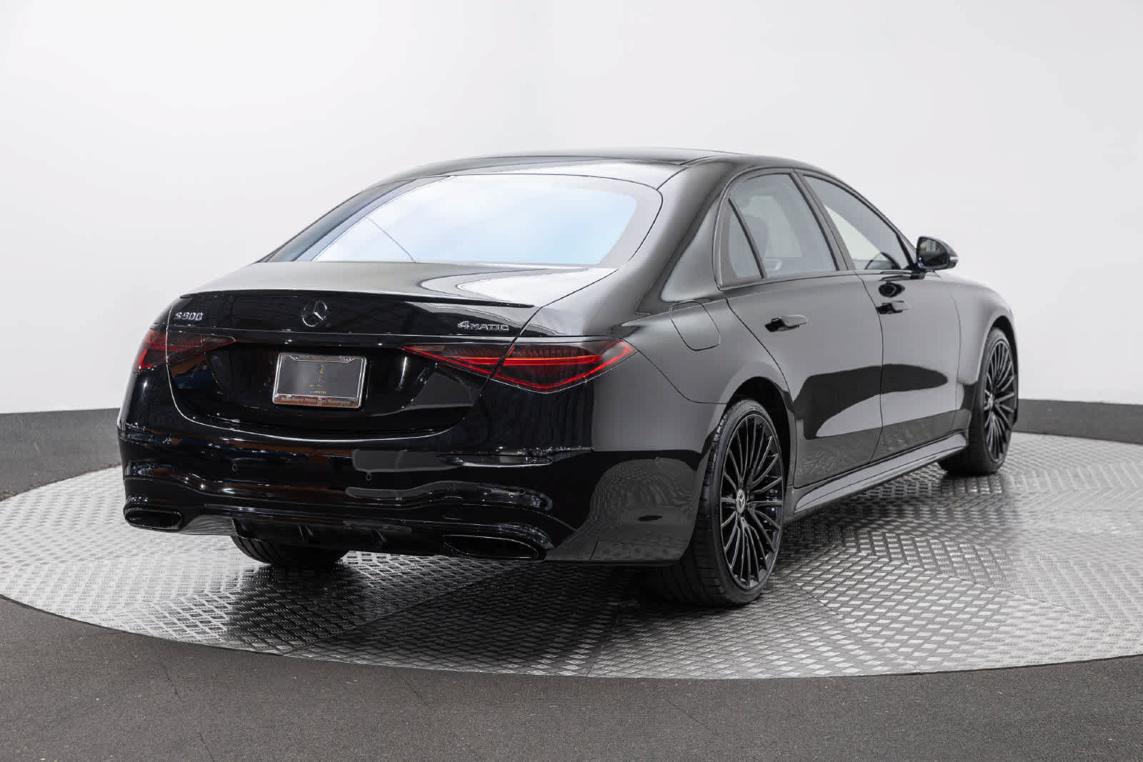 Used 2023 Mercedes-Benz S 500 4MATIC w/ AMG Line image 22
