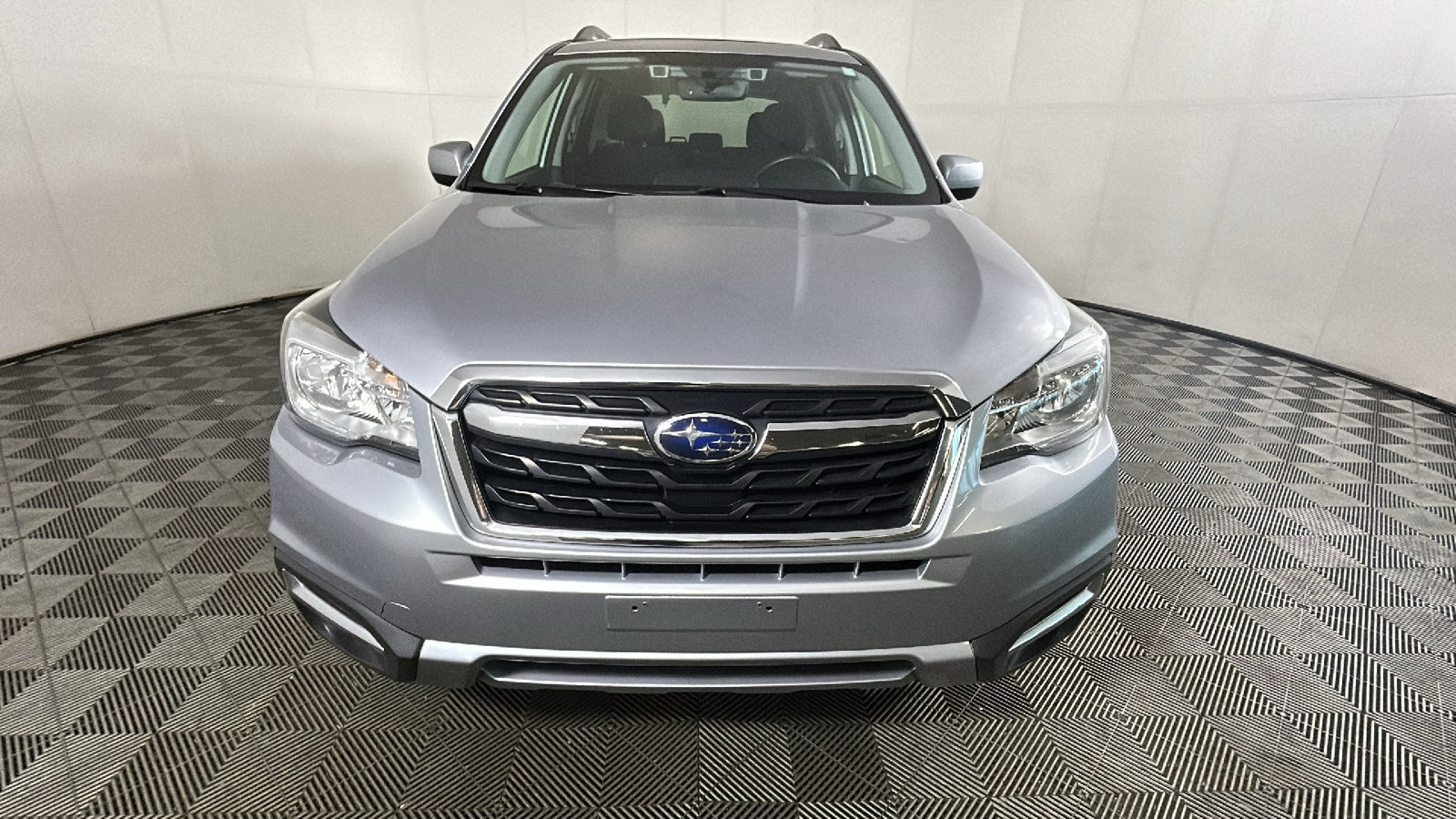 Used 2017 Subaru Forester 2.5i Premium AWD/4WD image 9