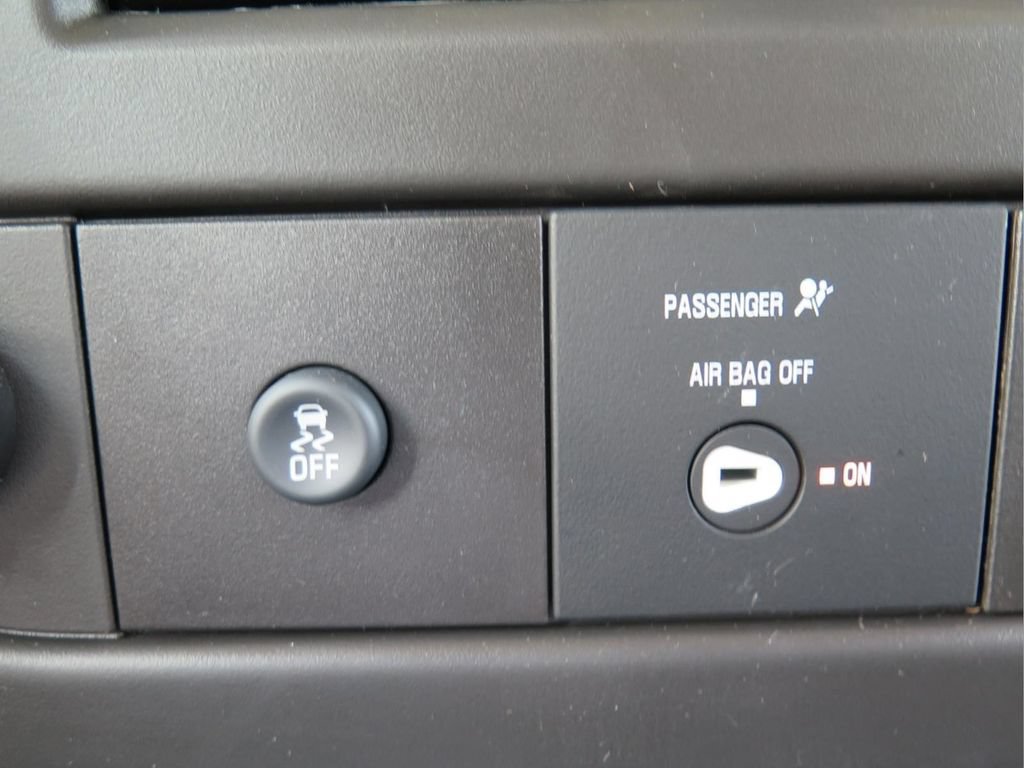 New 2026 Chevrolet Express 2500 Extended w/ Driver Convenience Package RWD image 13