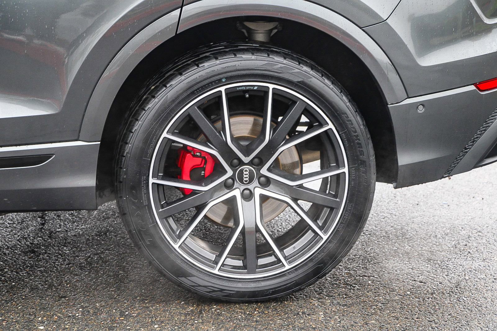 Used 2021 Audi Q8 Premium Plus w/ Premium Plus Package image 10