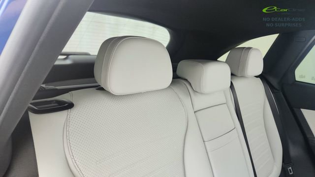Used 2025 Mercedes-Benz GLC 350e 4MATIC w/ AMG Line image 28