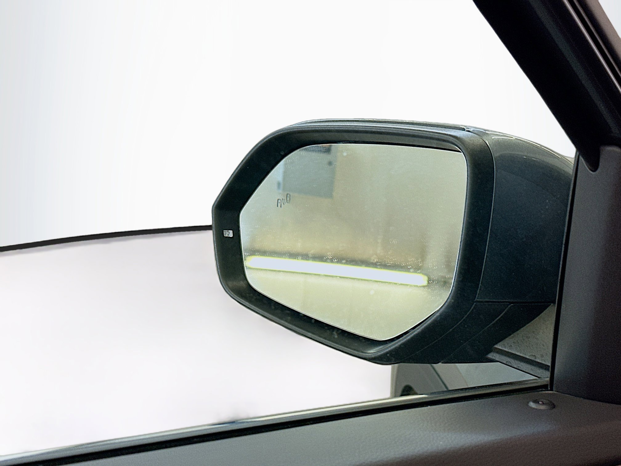 Used 2025 Volkswagen Atlas SE image 16