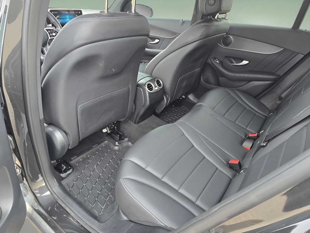 Used 2022 Mercedes-Benz GLC 300 4MATIC image 15