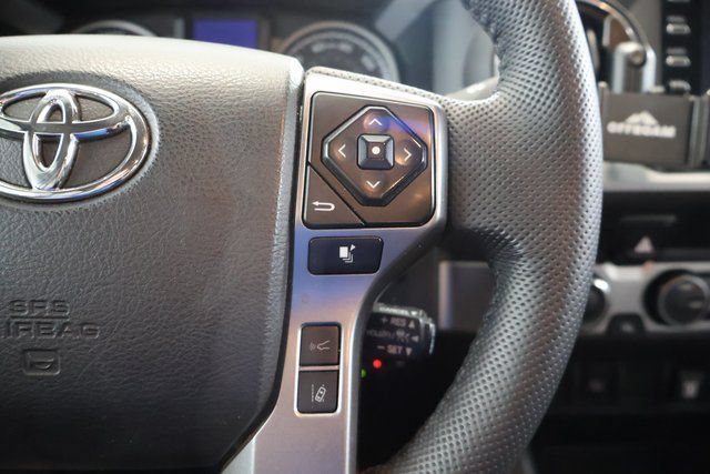 Certified 2022 Toyota Tacoma SR5 AWD/4WD image 20